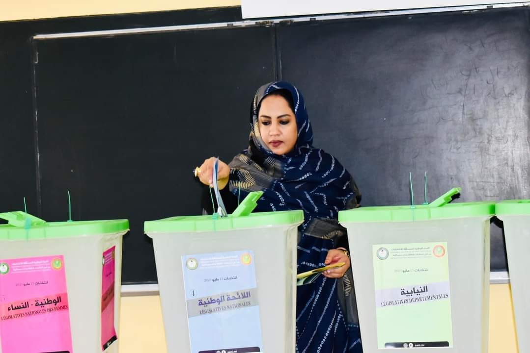الموريتانيون يصوتون في انتخابات تشريعية تشكل اختبارا قبل عام من الاقتراع الرئاسي