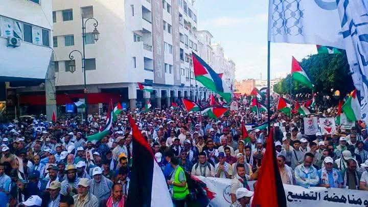 مسيرة حاشدة بالرباط في ذكرى طوفان الأقصى.. تجديد للتضامن الشعبي مع فلسطين وتنديد بالإبادة والتطبيع