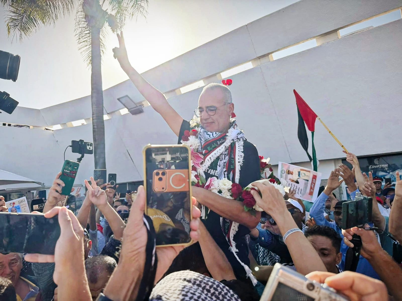 غالي: مسؤول إسرائيلي قال لنا “ما ذنبنا إذا كانت دولتكم لا تريدكم”.. ولم يتدخل أي دبلوماسي مغربي لتحريرنا أو استقبالنا