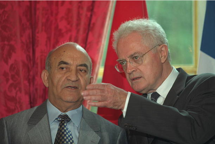 عقب رحيل ليونيل جوسبان.. إبراهيم أوشلح يعيد إلى الواجهة ذكريات صداقة إنسانية جمعته بعبد الرحمن اليوسفي