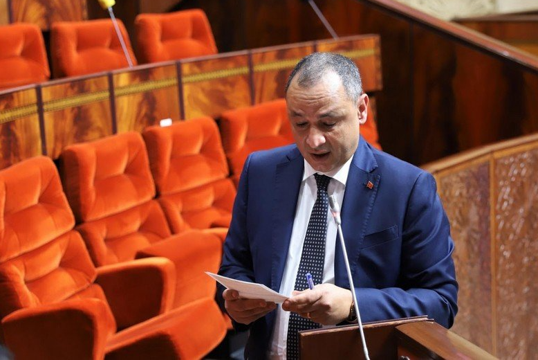 مزور: إنشاء المقاولات يتم في 3 أيام… والدمناتي ترد: “لا يمكن قول أشياء غير موجودة في الإدارة المغربية” مزور: إنشاء المقاولات يتم في 3 أيام… والدمناتي ترد: “لا يمكن قول أشياء غير موجودة في الإدارة المغربية”