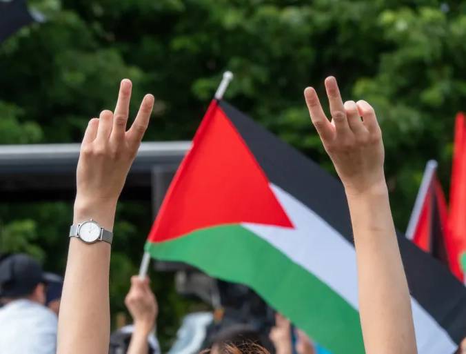 الفلسطينيون بين أزمة القيادة وأزمة المشروع