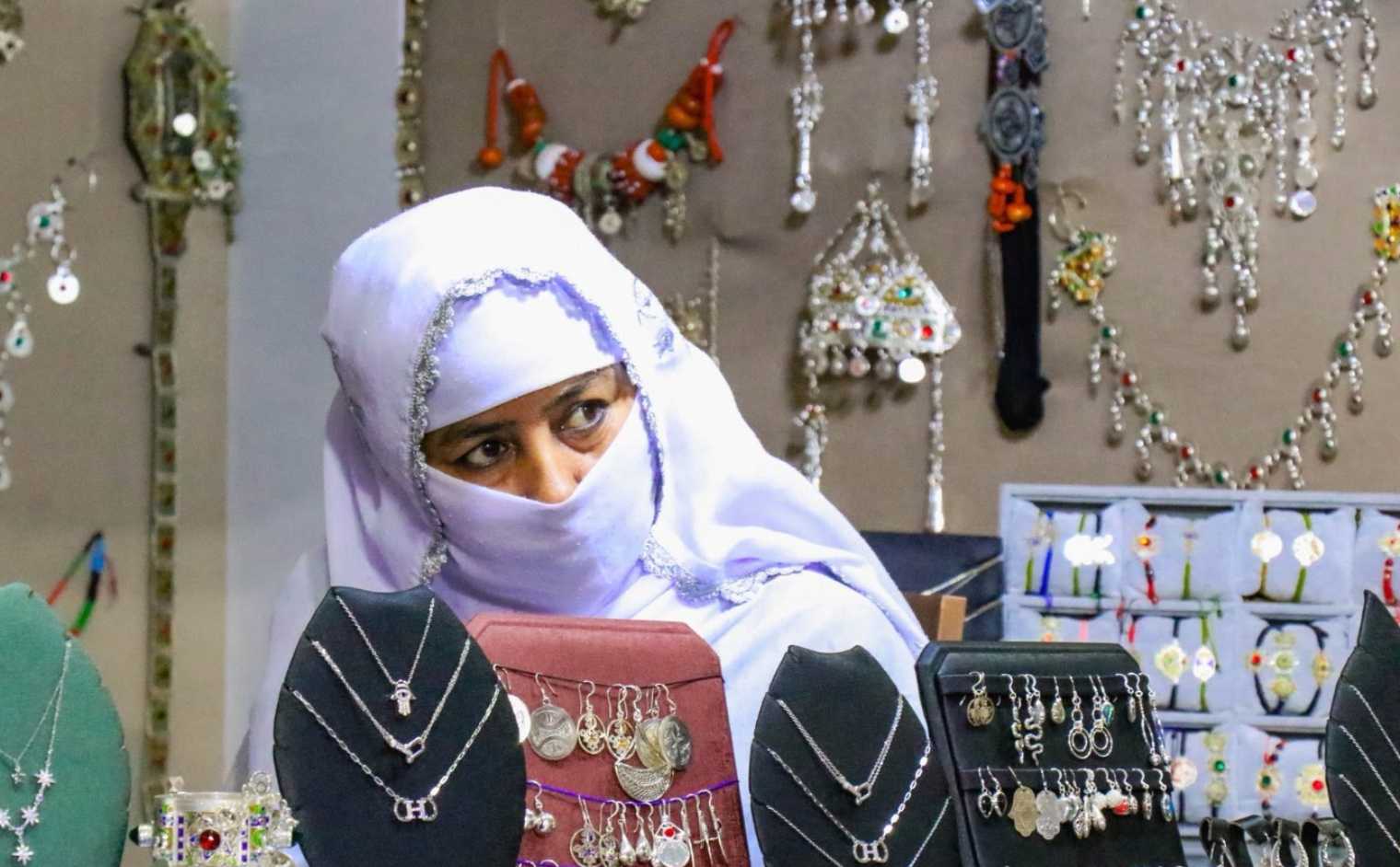 مهرجان “تيميزار” للفضة بتيزنيت يكشف برنامج دورته الـ14 بمشاركة نجوم الأغنية الأمازيغية مهرجان “تيميزار” للفضة بتيزنيت يكشف برنامج دورته الـ14 بمشاركة نجوم الأغنية الأمازيغية