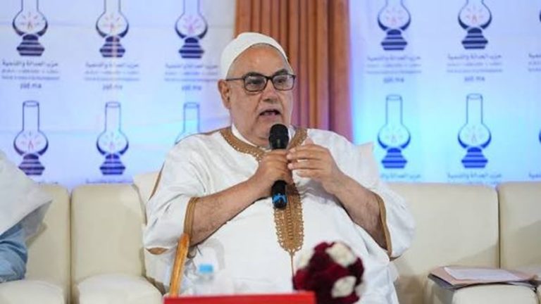 بنكيران و”قنادح” الملك
