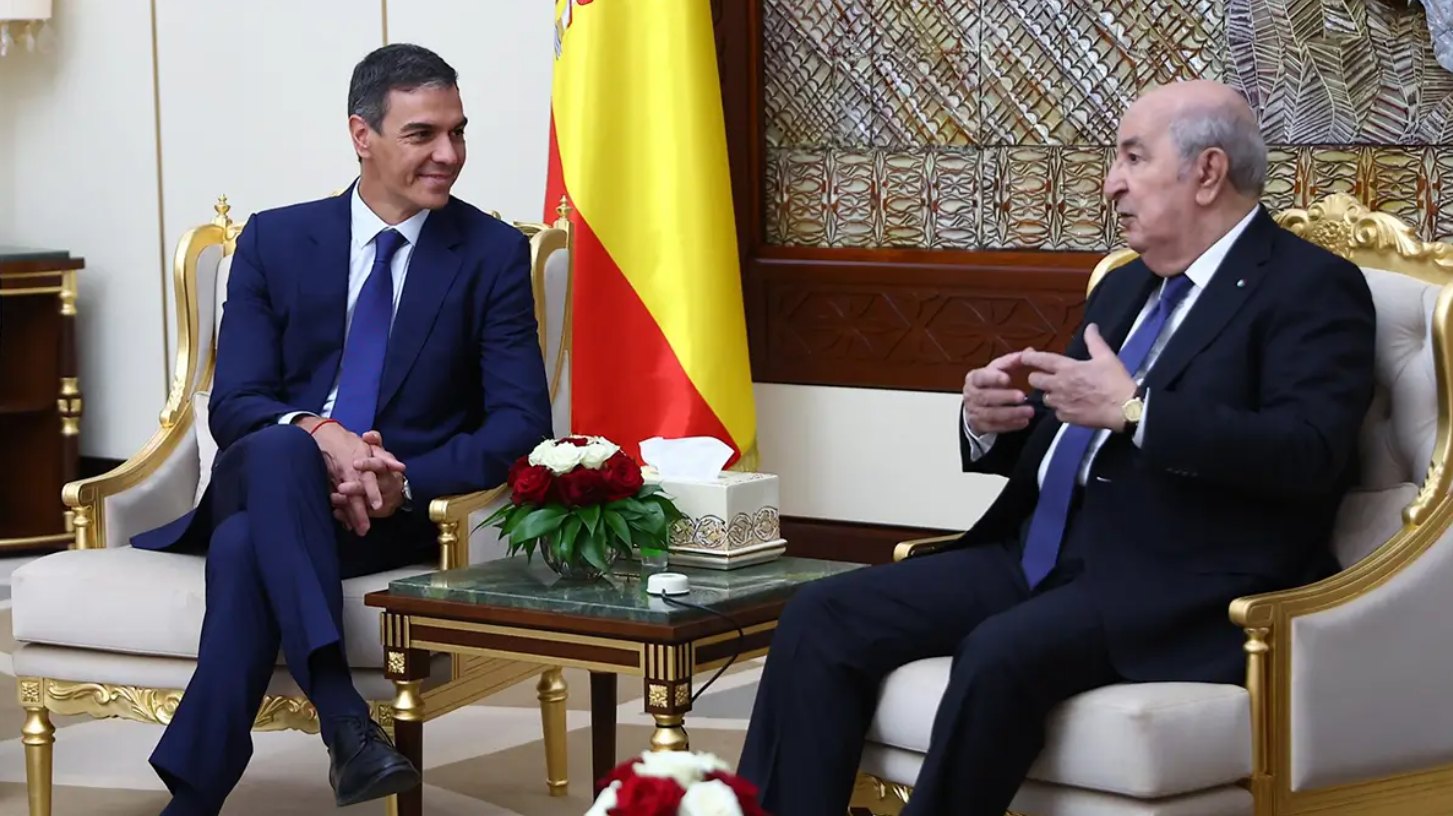 صحيفة إسبانية: الرباط ترفض نظرية “اليد الخفية”.. ومدريد تنفي ارتباط أزمة سبتة بزيارة سانشيز إلى الجزائر صحيفة إسبانية: الرباط ترفض نظرية “اليد الخفية”.. ومدريد تنفي ارتباط أزمة سبتة بزيارة سانشيز إلى الجزائر