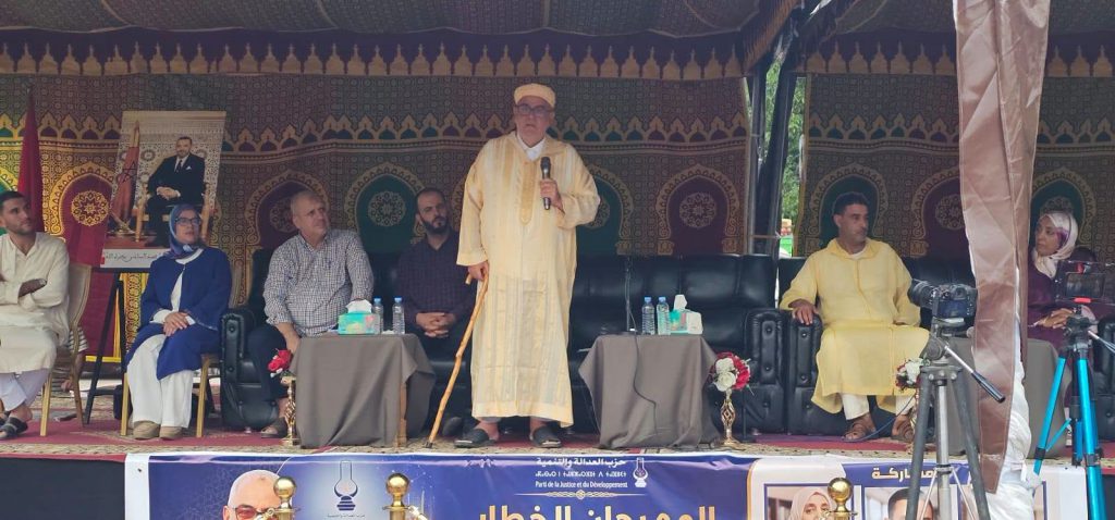 من أيت بوكماز بنكيران يطالب بمحاكمة أخنوش ويصف “البام” بالحزب المَبني على نية سيئة